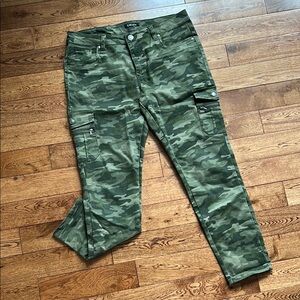 Camouflage Cargo skinny Pants